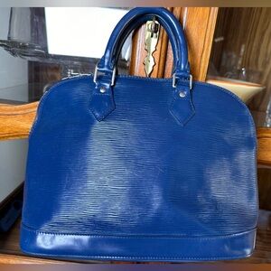 Authentic LOUIS VUITTON Epi Alma Myrtle Bag Blue